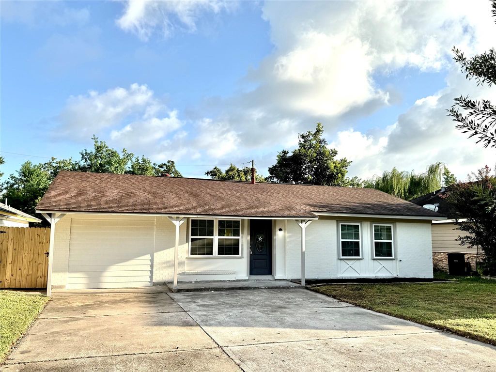 12421 Palmway Street, Houston, TX 77034