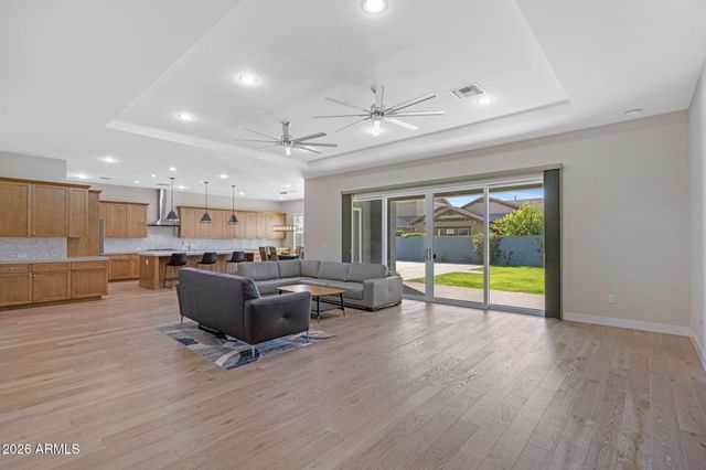 3509 E BLOOMFIELD Parkway, Gilbert, AZ 85296