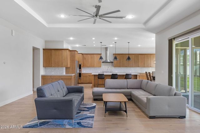 3509 E BLOOMFIELD Parkway, Gilbert, AZ 85296