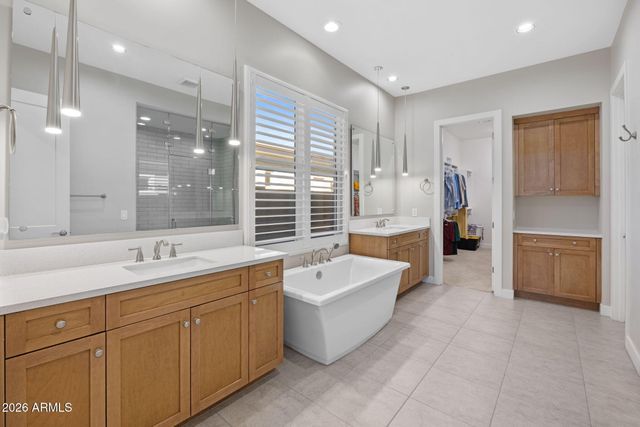 3509 E BLOOMFIELD Parkway, Gilbert, AZ 85296