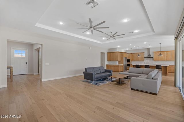 3509 E BLOOMFIELD Parkway, Gilbert, AZ 85296