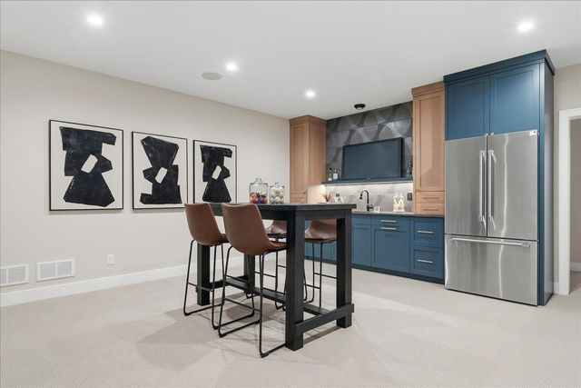 85 Brentwood Avenue, Excelsior, MN 55331