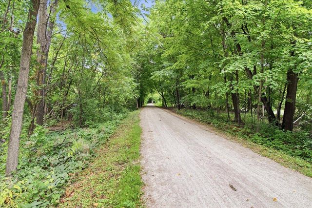 85 Brentwood Avenue, Excelsior, MN 55331