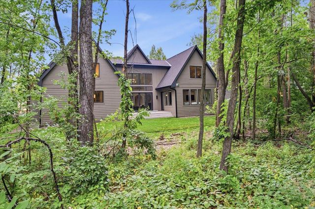 85 Brentwood Avenue, Excelsior, MN 55331