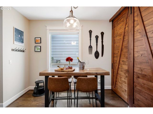 1712 Sw 88TH Ave, Portland, OR 97225