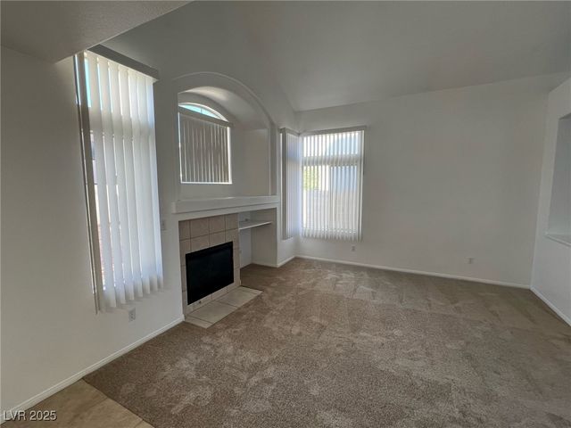 7968 Dinsmore Drive, Las Vegas, NV 89117