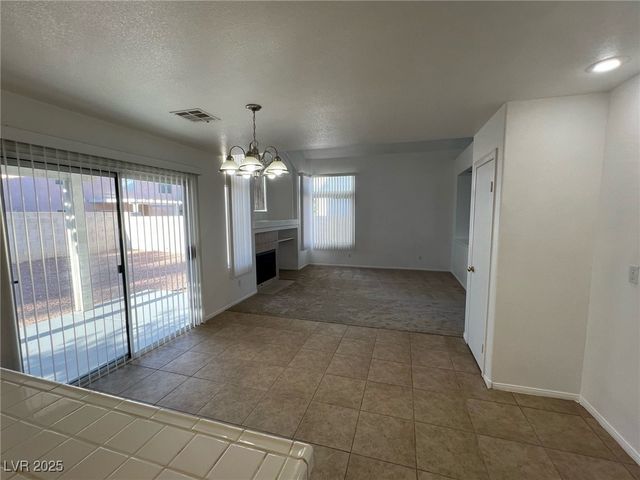 7968 Dinsmore Drive, Las Vegas, NV 89117