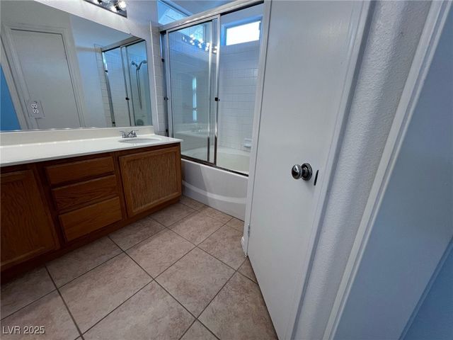 7968 Dinsmore Drive, Las Vegas, NV 89117