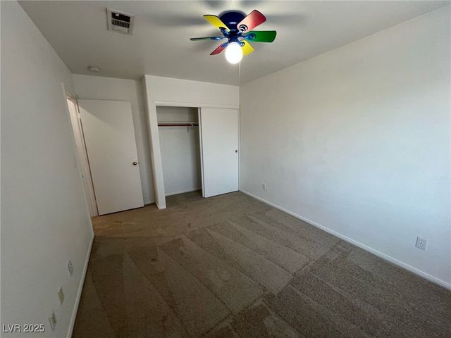 7968 Dinsmore Drive, Las Vegas, NV 89117