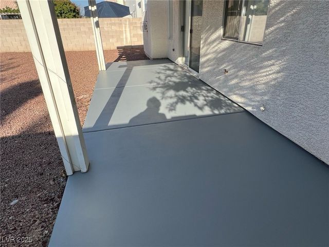 7968 Dinsmore Drive, Las Vegas, NV 89117