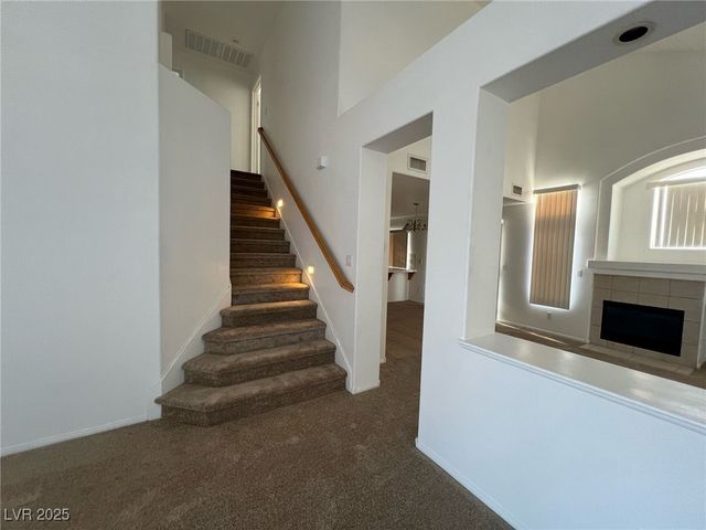 7968 Dinsmore Drive, Las Vegas, NV 89117