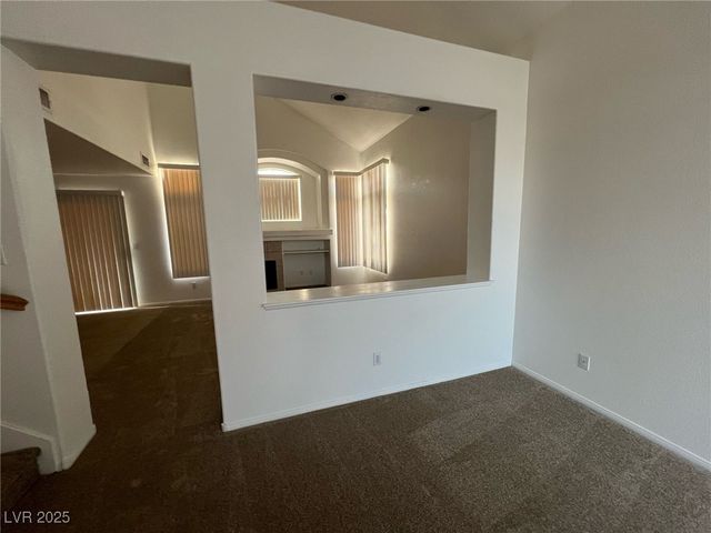 7968 Dinsmore Drive, Las Vegas, NV 89117