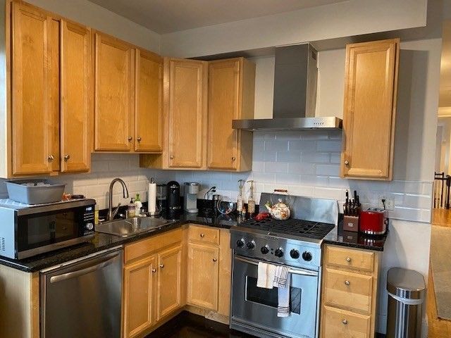 84 Browne 1, Brookline, MA 02446
