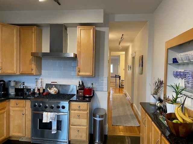84 Browne 1, Brookline, MA 02446