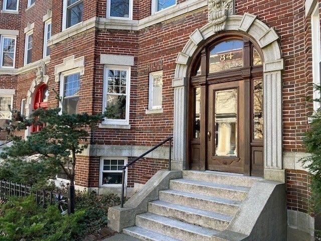 84 Browne 1, Brookline, MA 02446