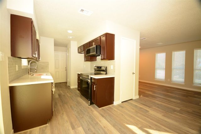 7411 Trabajo Drive, Houston, TX 77083