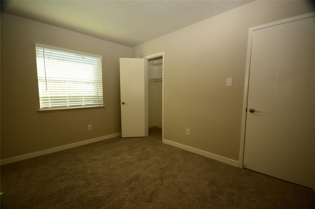 7411 Trabajo Drive, Houston, TX 77083