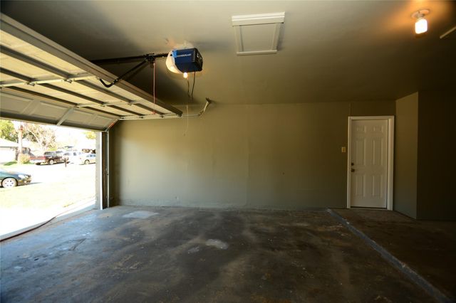 7411 Trabajo Drive, Houston, TX 77083