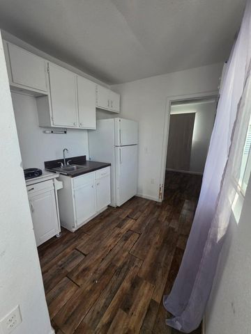13201 N 19th Place C, Phoenix, AZ 85022