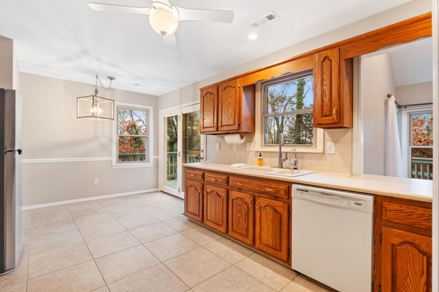 6400 Ridge Lake Road, Hixson, TN 37343