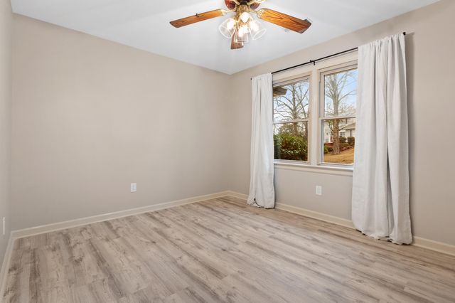 6400 Ridge Lake Road, Hixson, TN 37343