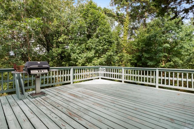 6400 Ridge Lake Road, Hixson, TN 37343