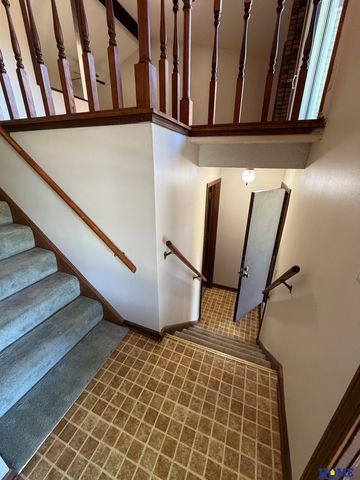 4521 Southwood Drive, Lincoln, NE 68512