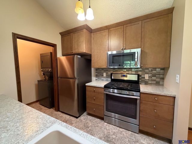 4521 Southwood Drive, Lincoln, NE 68512
