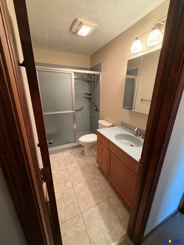 4521 Southwood Drive, Lincoln, NE 68512