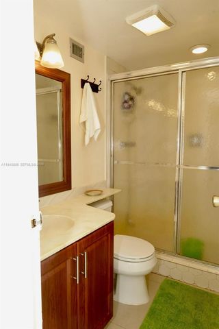 5860 NW 44th Street 102, Lauderhill, FL 33319
