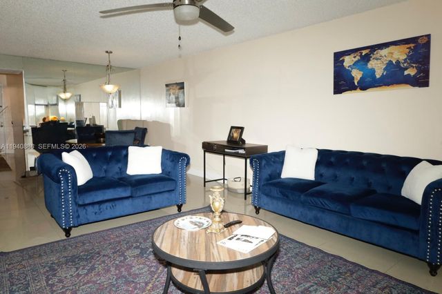 5860 NW 44th Street 102, Lauderhill, FL 33319
