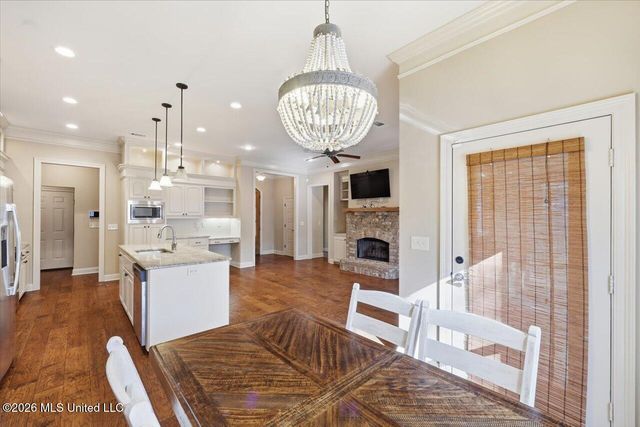 133 Meadowcreek Drive, Brandon, MS 39042