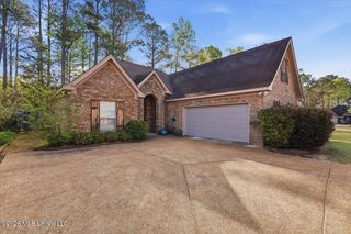 133 Meadowcreek Drive, Brandon, MS 39042