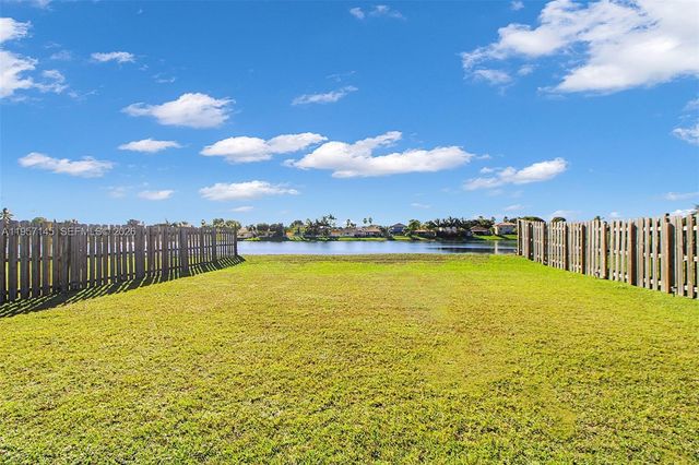 12146 SW 133rd Ter, Miami, FL 33186