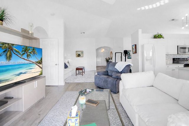 12146 SW 133rd Ter, Miami, FL 33186