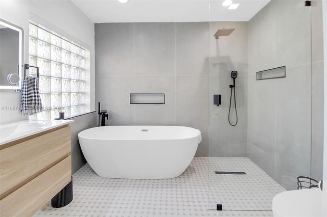 12146 SW 133rd Ter, Miami, FL 33186