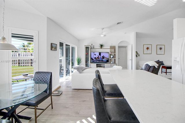 12146 SW 133rd Ter, Miami, FL 33186