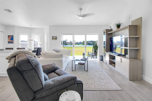 12146 SW 133rd Ter, Miami, FL 33186