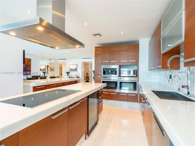 5959 Collins Ave 906, Miami Beach, FL 33140