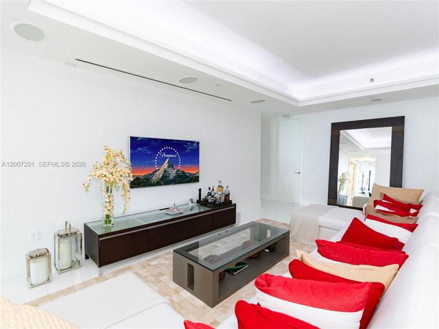 5959 Collins Ave 906, Miami Beach, FL 33140