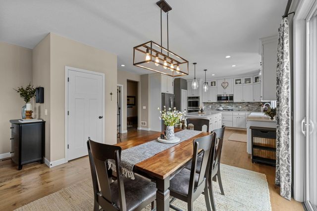 19719 Henning Avenue, Lakeville, MN 55044