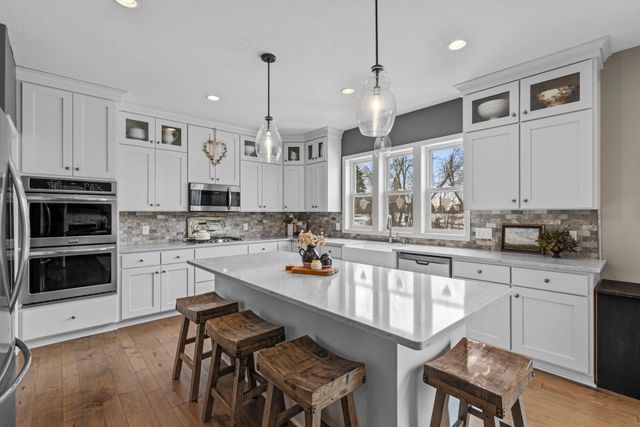 19719 Henning Avenue, Lakeville, MN 55044