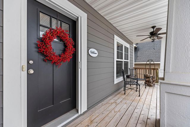 19719 Henning Avenue, Lakeville, MN 55044