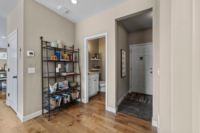 19719 Henning Avenue, Lakeville, MN 55044