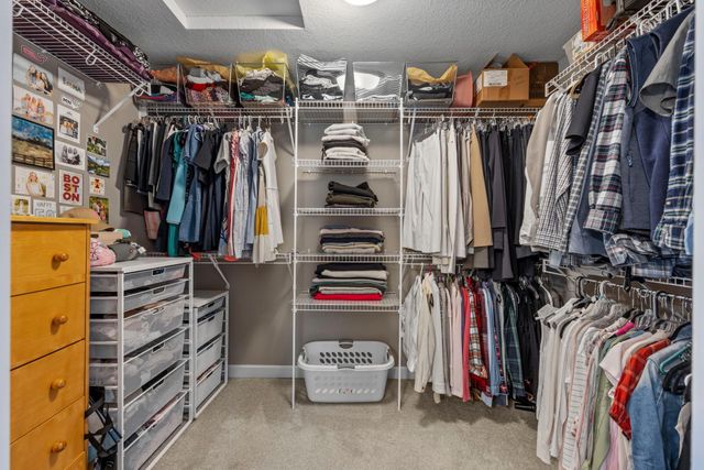 19719 Henning Avenue, Lakeville, MN 55044