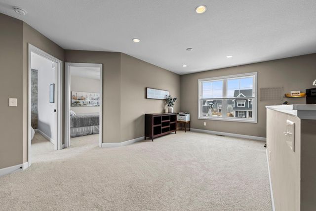 19719 Henning Avenue, Lakeville, MN 55044