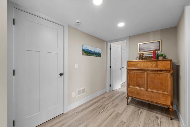 19719 Henning Avenue, Lakeville, MN 55044