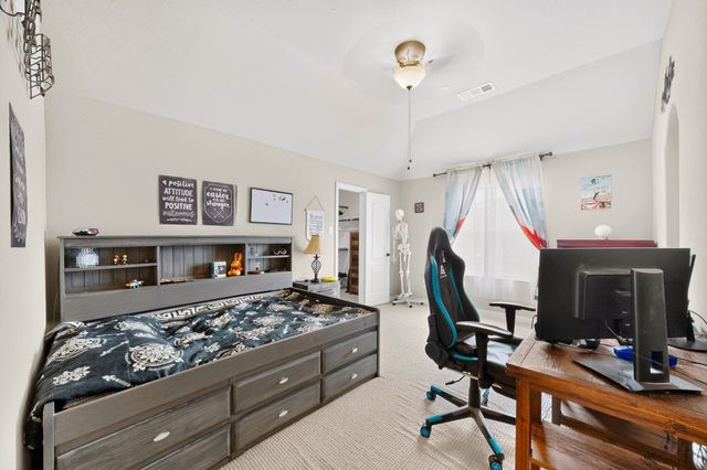 7800 Alders Gate Lane, Denton, TX 76208