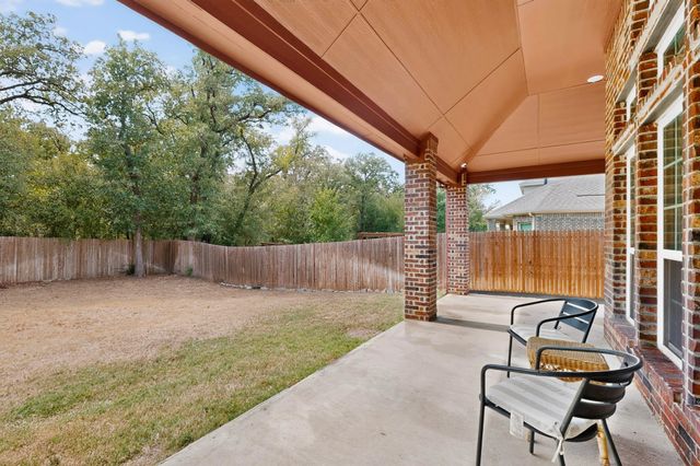 7800 Alders Gate Lane, Denton, TX 76208
