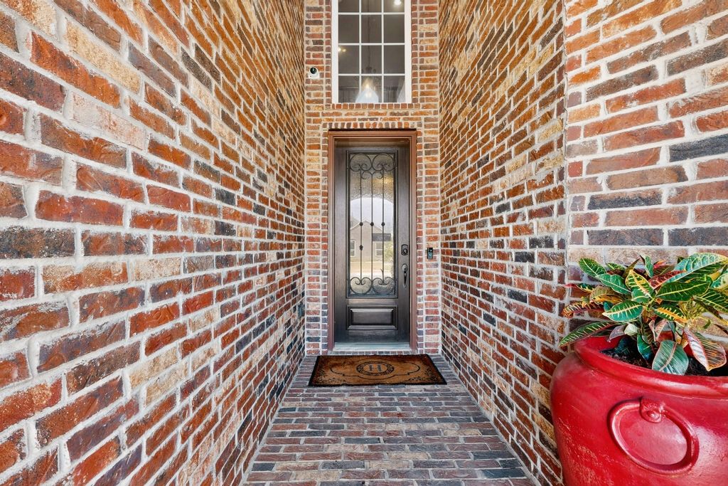7800 Alders Gate Lane, Denton, TX 76208 — photo 3
